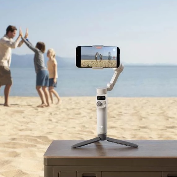 DJI Osmo Mobile 7 Smartphone Gimbal Stabilizer