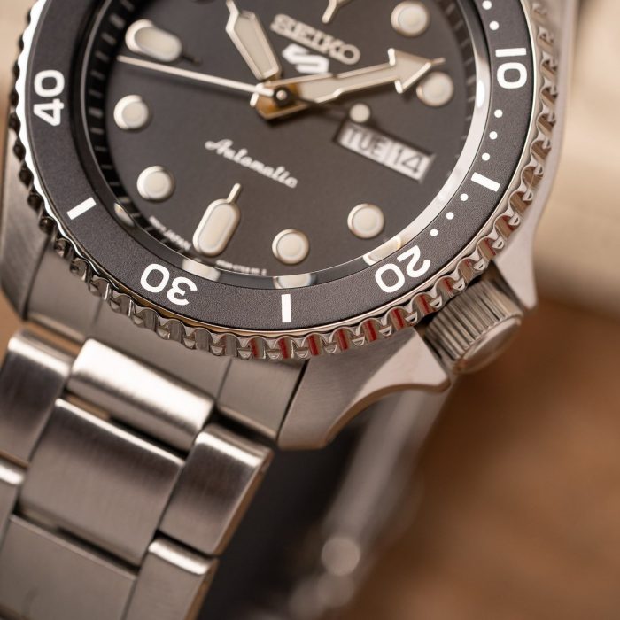 Seiko 5 SKX Sports Watch
