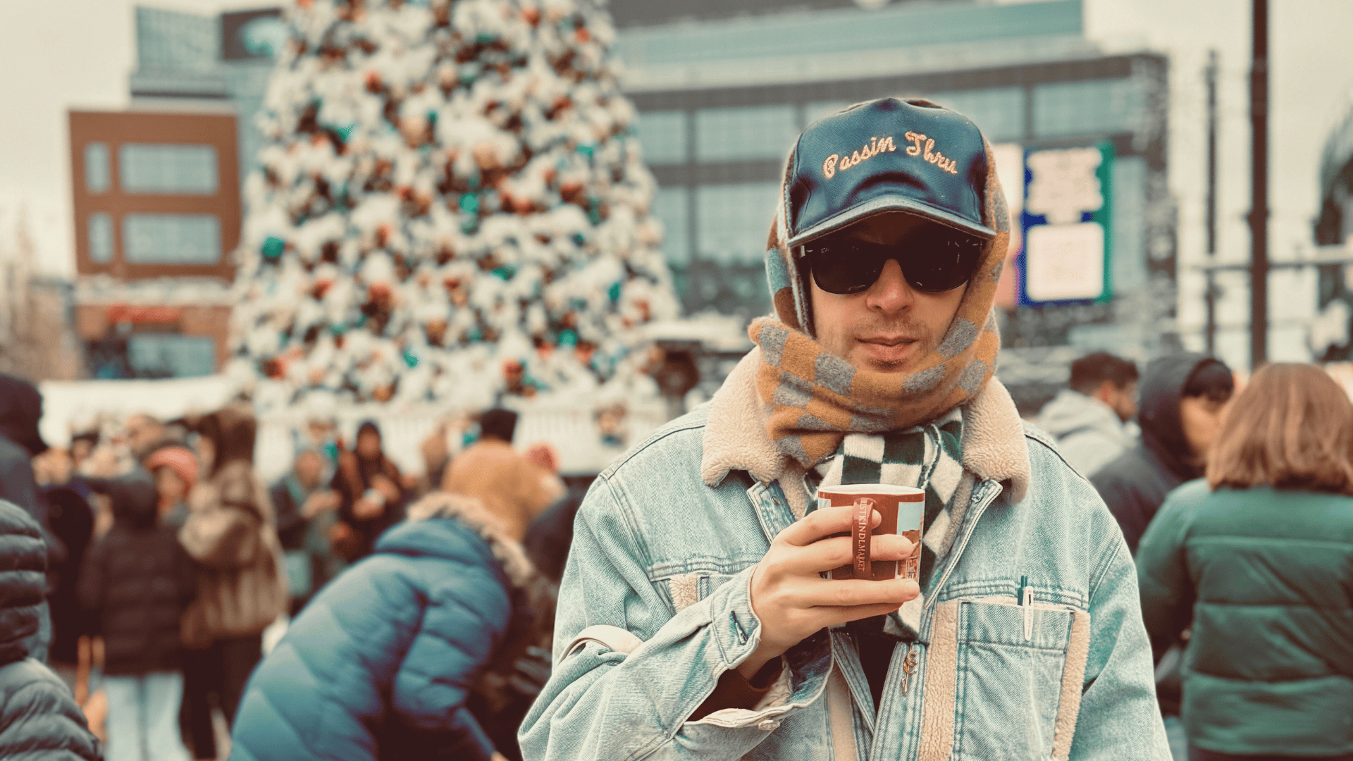 Live vanuit Christkindlmarket | Koel materiaal