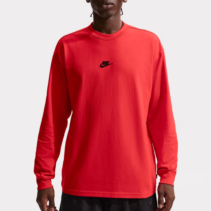 Nike Sportswear Premium Essentials Long-Sleeve T-Shirt