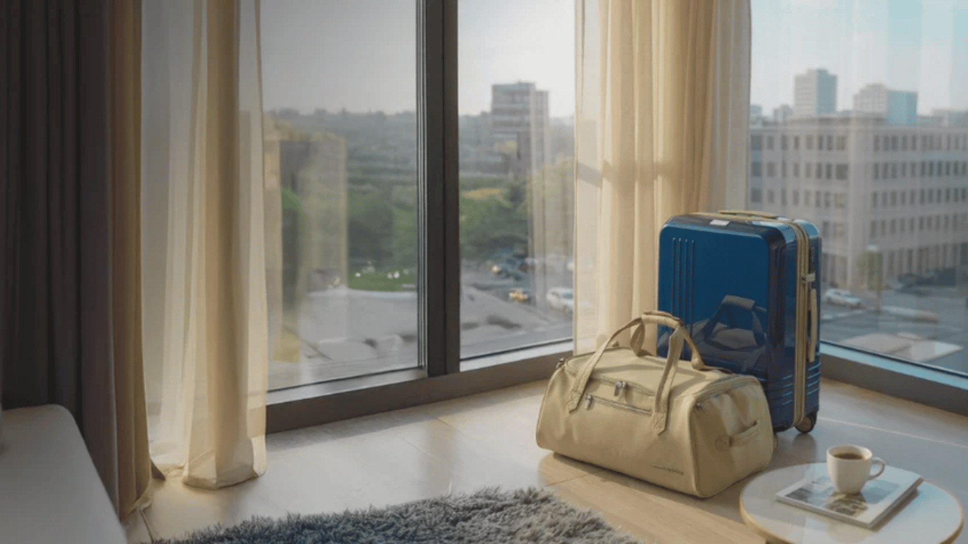 The Luggage Combo for Trips That Mix Business With Leisure